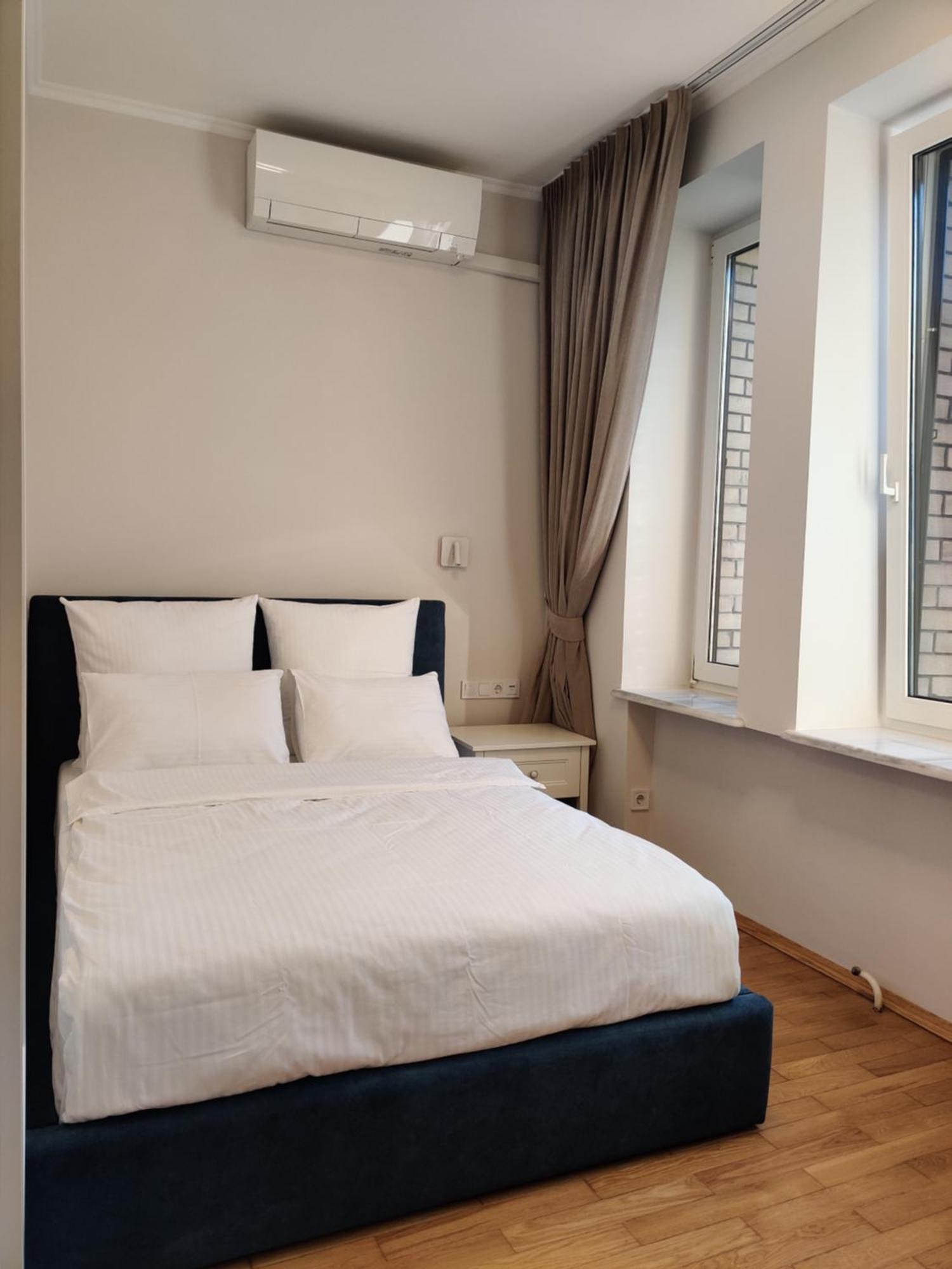 Kyiv Honchara Hotel Ngoại thất bức ảnh