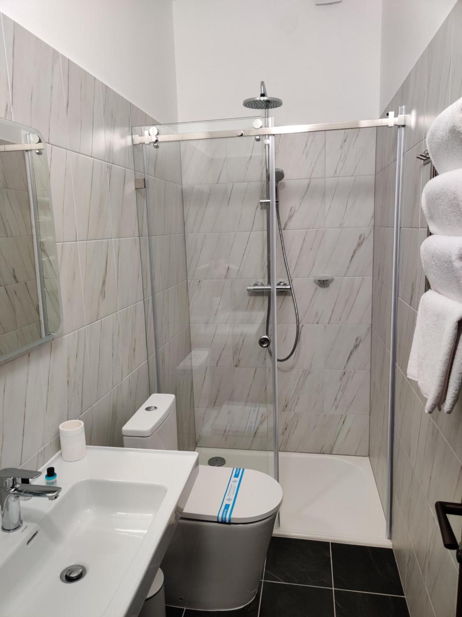 Kyiv Honchara Hotel Ngoại thất bức ảnh